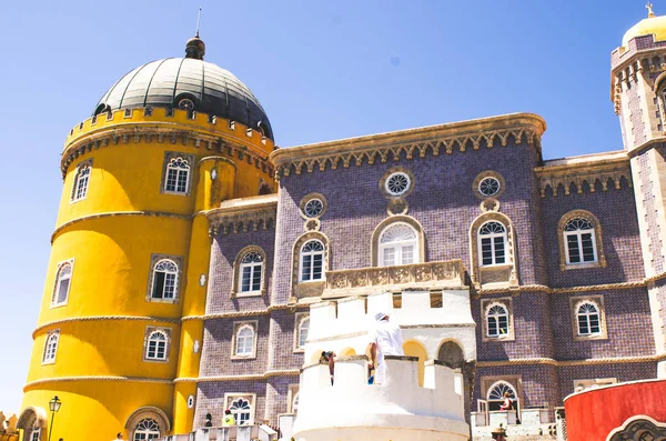 3 MAI 2016, SINTRA, PORTUGAL : Belle vue sur le palais de Pena — Photo