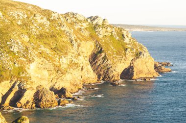 Cabo da Roca de okyanus ve kayalar alakadar güzel bir görünüm 