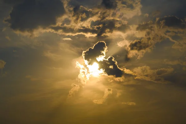 Sol Estava Escondido Atrás Das Nuvens — Fotografia de Stock