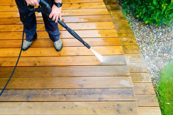 Cleaning Terrace Power Washer High Water Pressure Cleaner Wooden Terrace — Stock Photo, Image