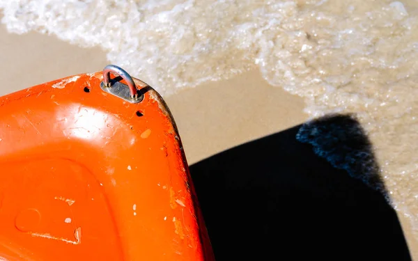 Prow Orange Boat Sandy Beach Simple Abstract Design Background — Stock Photo, Image