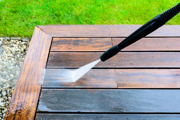 Cleaning Terrace Power Washer High Water Pressure Cleaner Wooden Terrace — Stock Photo, Image