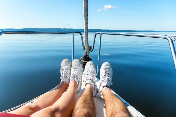 Legs Girl White Sneakers Which Sits Yacht Enjoys Sunset — Stock Photo, Image