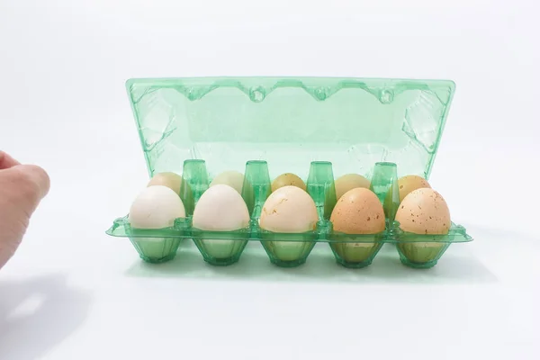 Яйца Пластиковой Упаковке Изолированным Белым Фоном — стоковое фото