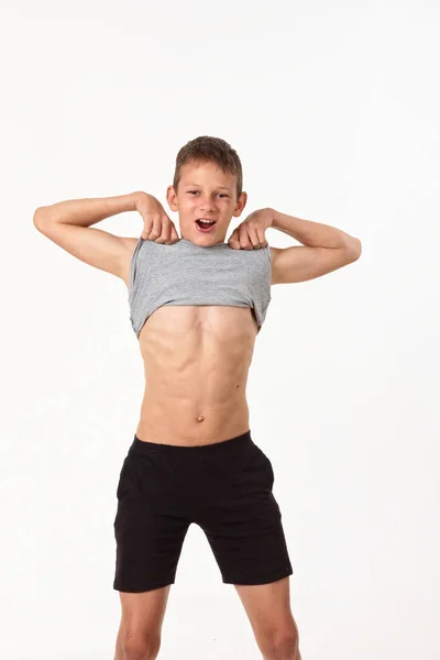 Adolescente Con Una Camisa Gris Las Emociones Del Vencedor — Foto de Stock