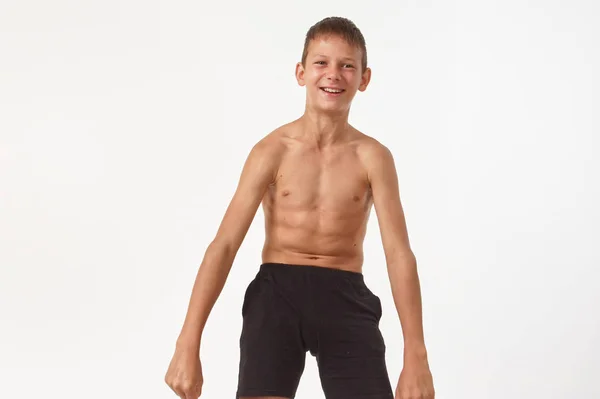 Adolescent Avec Des Muscles Émotions Gagnant — Photo