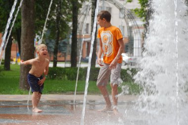 Gomel, Beyaz Rusya çocuk Çeşme banyo. Gromyko sonra adlı Meydanı