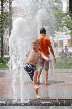 Gomel, Beyaz Rusya çocuk Çeşme banyo. Gromyko sonra adlı Meydanı