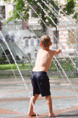 Gomel, Beyaz Rusya çocuk Çeşme banyo. Gromyko sonra adlı Meydanı