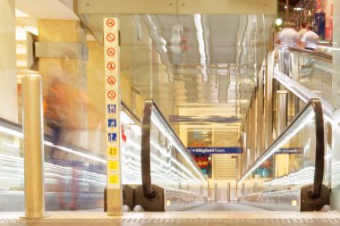 Milan, İtalya, 20 Ağustos 2018: tren istasyonu binasında
