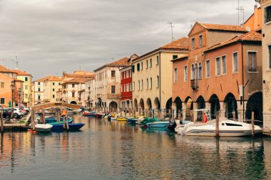 Chioggia, İtalya-Ağustos 26, 2018: Venedik eyaletinde. Balıkçılar ve turistlerin şehri