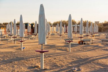 ıssız rahat plaj deniz kenarı