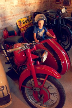 Montagnana, İtalya 27 Ağustos 2018 Vintage koleksiyonu retro motosikletler