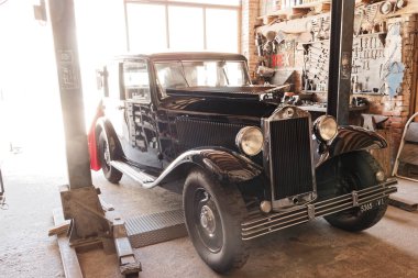 Montagnana, İtalya 27 Ağustos 2018: Retro araba Lancia Augusto 1933 Yayın tarihi