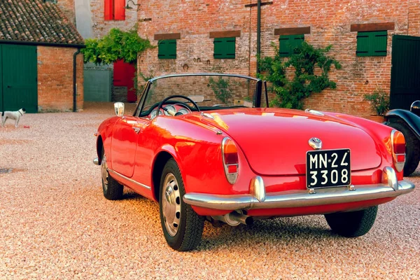 Montagnana Itália Agosto 2018 Retro Carro Alfa Romeo Conversível 1961 — Fotografia de Stock