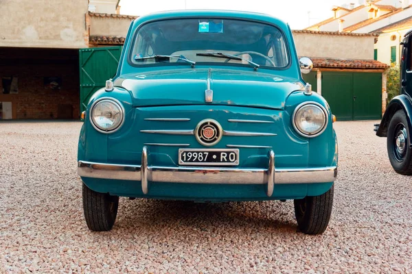 Montagnana Italia Agosto 2018 Lanzamiento Del Coche Retro Fiat 600 — Foto de Stock