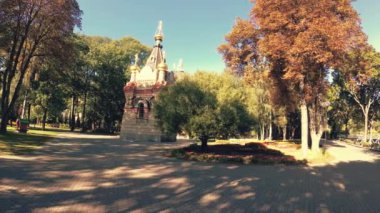 Gomel, Belarus - 26 Eylül 2018: Sarayı ve Parkı Rumyantsevs Paskevichi topluluğu.