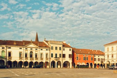 Montagnana, İtalya 6 Ağustos 2018 şehrin ana Meydanı