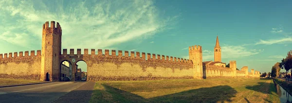 Montagnana Itália Agosto 2018 Fortaleza Cidade Paredes Altas Tijolo Vermelho — Fotografia de Stock