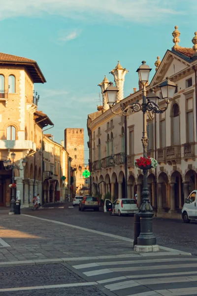 Montagnana Itálie Srpna 2018 Krásné Město Ulice Zaparkovanými Automobily — Stock fotografie