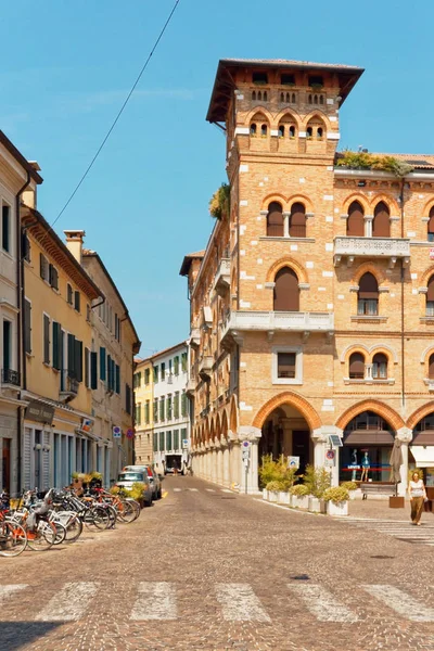 Treviso Itálie Srpna 2018 Krásné Ulice Starými Budovami — Stock fotografie