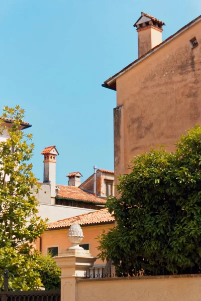 Treviso Itálie Srpna 2018 Krásné Ulice Starými Budovami — Stock fotografie