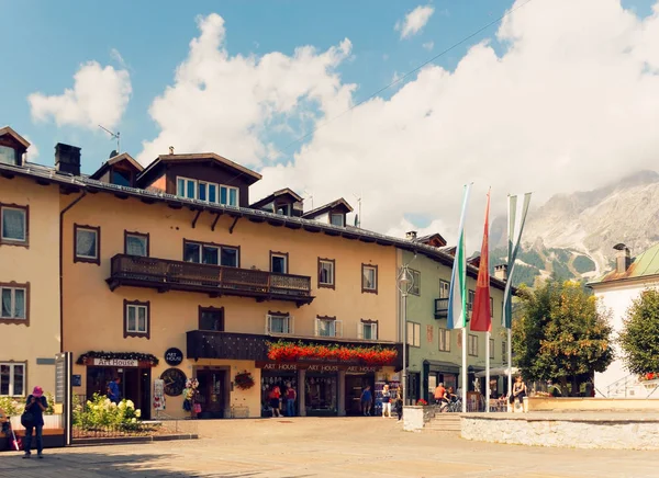 Beluno Itália Agosto 2018 Aldeia Montanhosa Cortina Ampezzo — Fotografia de Stock