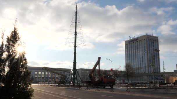 Gomel Bélaro Noviembre 2018 Instalación Árbol Año Nuevo Plaza Lenin — Vídeo de stock