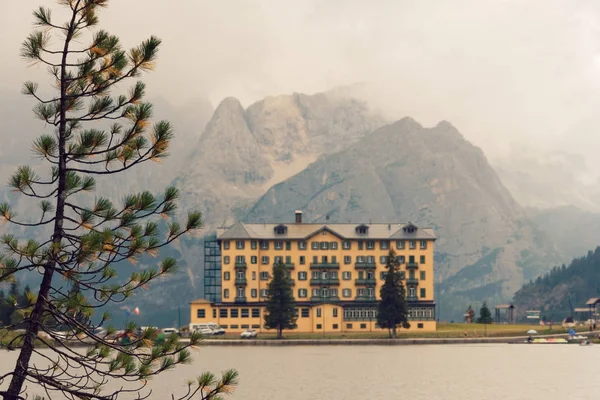 Auronzo Cadore Italia Agosto 2018 Lago Montaña Misurina Hermoso Lugar — Foto de Stock