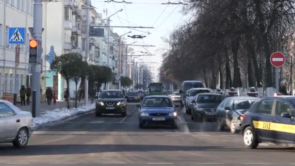 Gomel Weißrussland November 2018 Verkehr Auf Der Sowjetischen Straße Winter — Stockvideo