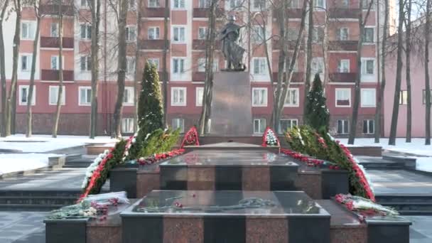 Гомель Беларус Ноября 2018 Года Памятник Воинам Великой Отечественной Войны — стоковое видео