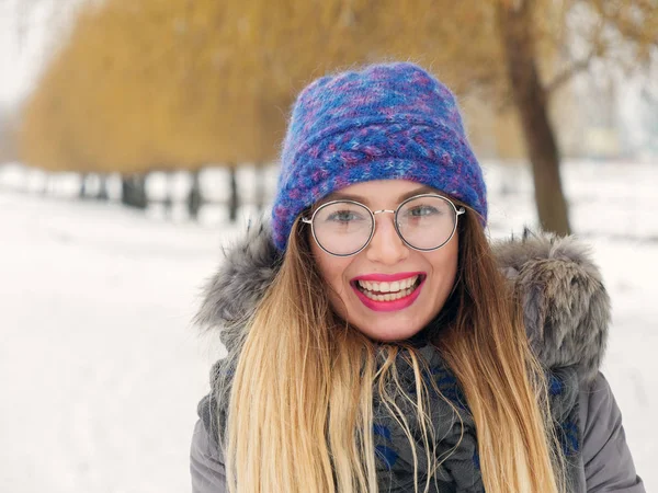 Beautiful Happy Girl Cold Blue Hat Glasses — Stock Photo, Image