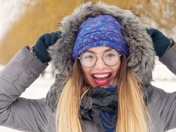 Beautiful Happy Girl Cold Blue Hat Glasses — Stock Photo, Image