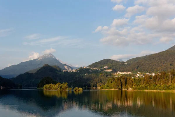 Domegio Cadore Italia Hermoso Lago Las Montañas Amanecer — Foto de Stock