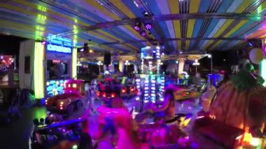 Montagnana, İtalya - 15 Ağustos 2018: eğlence merkezi. eğlence ride eğlence parkı