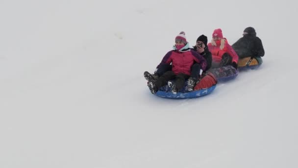 Minsk Belarus January 2019 People Have Fun Rolling Snowy Hill — Stock Video