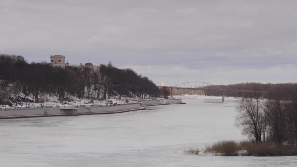 Gomel Bélaro Febrero 2019 Hermoso Terraplén Del Río Sozh Invierno — Vídeos de Stock