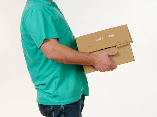 Muž Drží Svých Rukou Velkou Krabici Bílém Pozadí — Stock fotografie