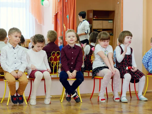 ホメリ ベラルーシ 2019 ソビエト軍隊の日に 専用幼稚園でマチネ — ストック写真