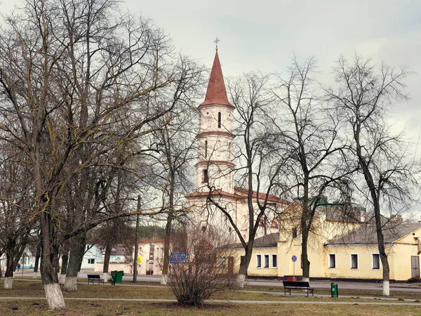 Brześć, Białoruś - 18 marca 2019: Kościół i Kościół w Różana — Zdjęcie stockowe