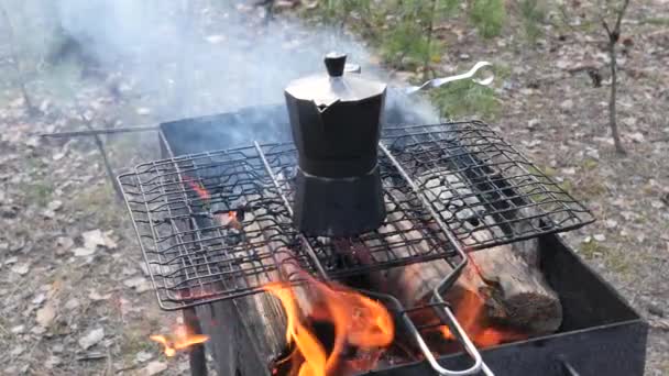 Гриле Горит Огонь Приготовление Кофе Огне — стоковое видео