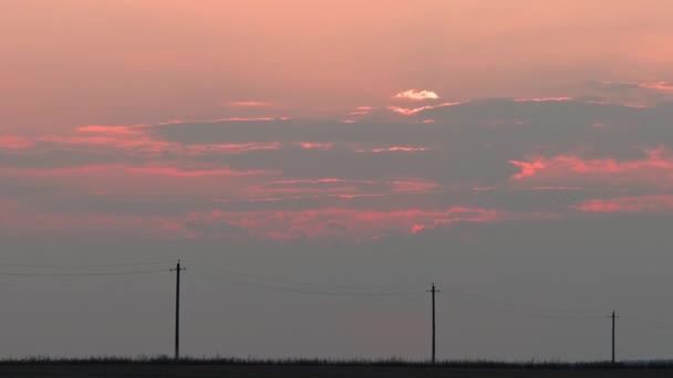 Pôr Sol Vermelho Sobre Linha Energia Elétrica — Vídeo de Stock