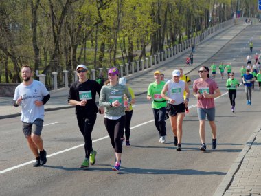 Gomel, Beyaz Rusya - 21 Nisan 2019: Ecomarathone 2019 Gomel Geçti