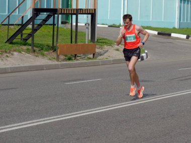 Gomel, Beyaz Rusya - 21 Nisan 2019: Ecomarathone 2019 Gomel Geçti