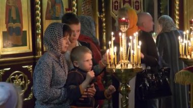 Gomel, Beyaz Rusya - 27 Nisan 2019 Mumlu Paskalya Paskalya kekleri 5