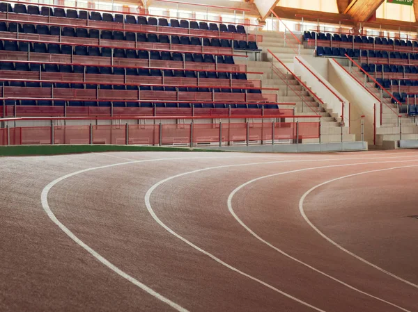 ГОМЕЛЬ, БЕЛАРУС - 2 мая 2019 года: Дворец спорта в легкой атлетике . — стоковое фото