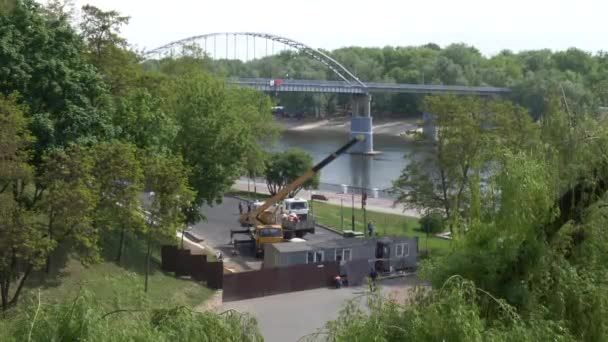 Хрест Церкву Проти Неба Зелених Дерев Гомель Білорусь — стокове відео