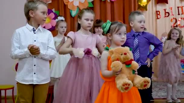 Gomel Weißrussland Mai 2019 Kinderkonzertmatinee Zum Ende Des Kindergartens Ausgabe — Stockvideo