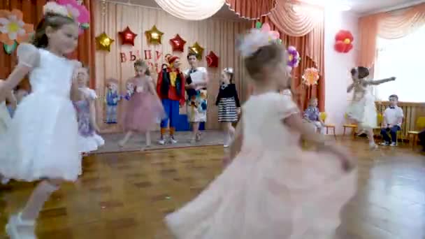 Gomel Belarus Maio 2019 Matiné Infantil Dedicada Fim Jardim Infância — Vídeo de Stock