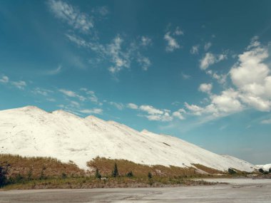 Gomel, Beyaz Rusya. mavi gökyüzüne karşı cansız çöl.